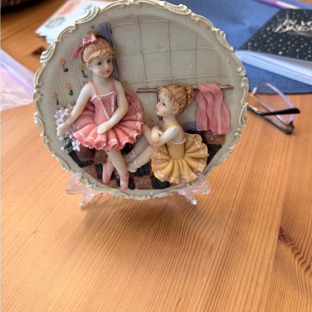Vintage Resin Ballet Dancer Decorative Plate - Pink and Yellow